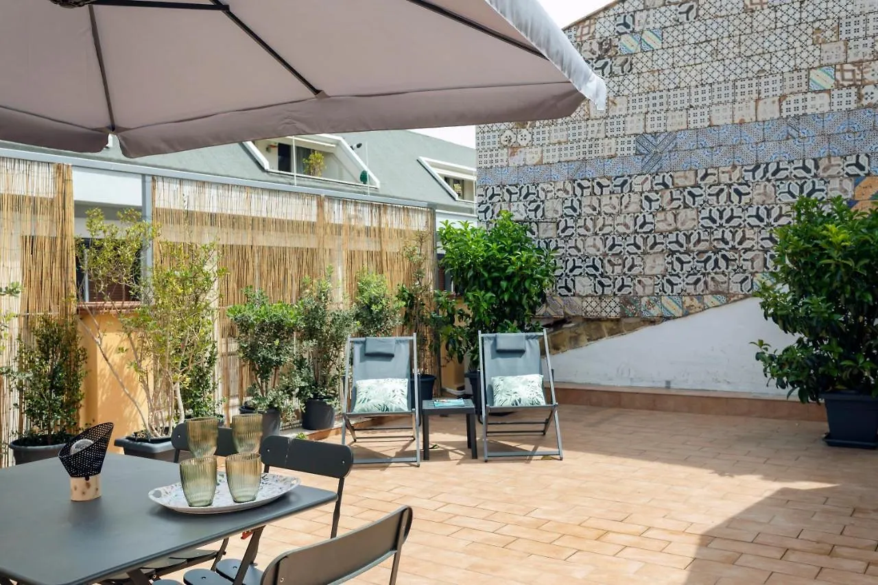 Vicolo Paterno Apartments Palermo Italië